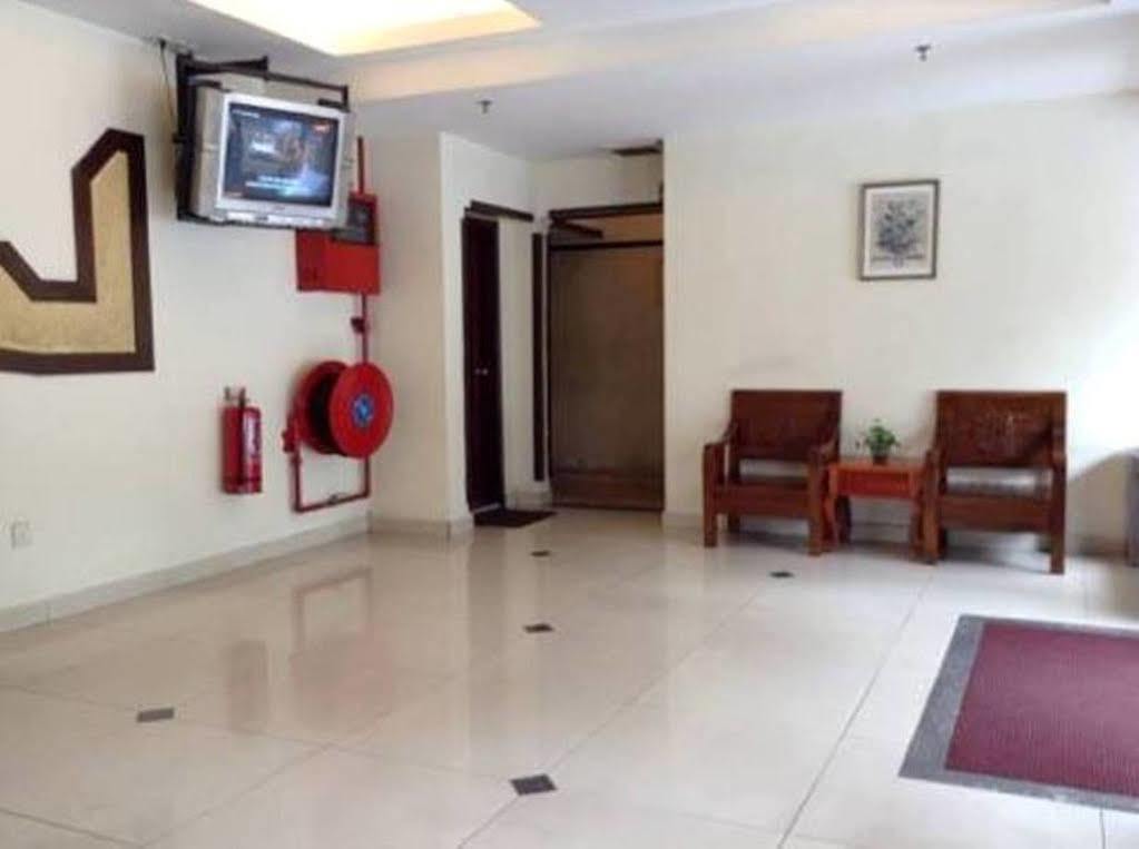Hotel Sri Sutra - Bandar Sunway 3 Петалинг-Джая Экстерьер фото